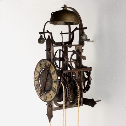 Orologio in Ferro in Stile Gotico