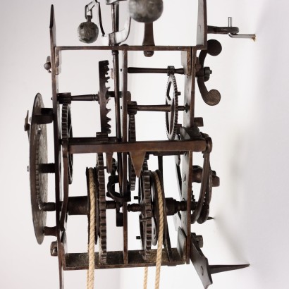 Orologio in Ferro in Stile Gotico