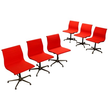 Gruppe aus 6 Vintage ICF Stühle Design Charles & Ray Eames 70er Jahre