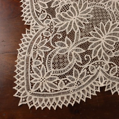 Tischdecke im Renaissance-Stil