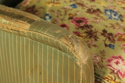 Poltrona anni 50,imbottitura a molle, rivestimento in tessuto.