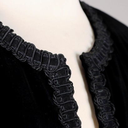 Giacca in Velluto Nero con Fibbia prim