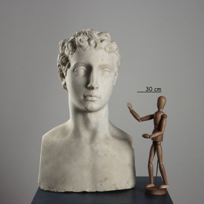 Un erma di giovane in marmo ,Un'Erma di Giovane in Marmo ,Busto di Giovane in Marmo