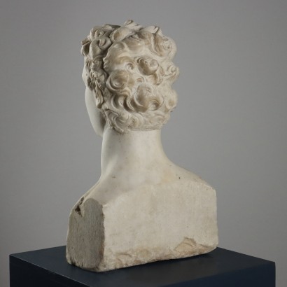 Un erma di giovane in marmo ,Un'Erma di Giovane in Marmo ,Busto di Giovane in Marmo