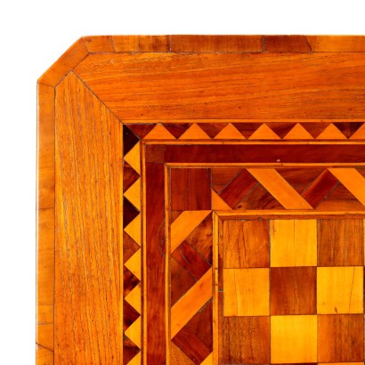 COFFEE TABLE (with chessboard), Coffee Table with Chessboard