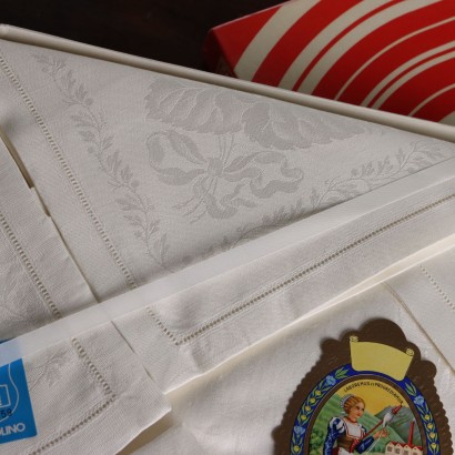 Flanders Tablecloth with 12 Napkins, Linen