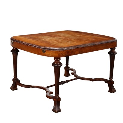 Antique Extendable Table Neo-Renaissance Style Walnut XX Century