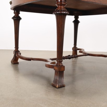 Extendable table, Extendable table Early 20th century