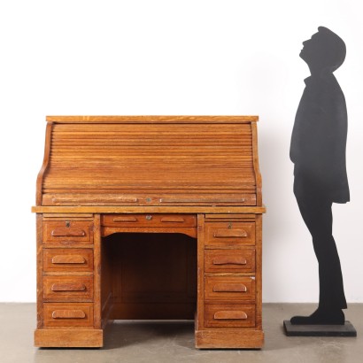 Roller desk