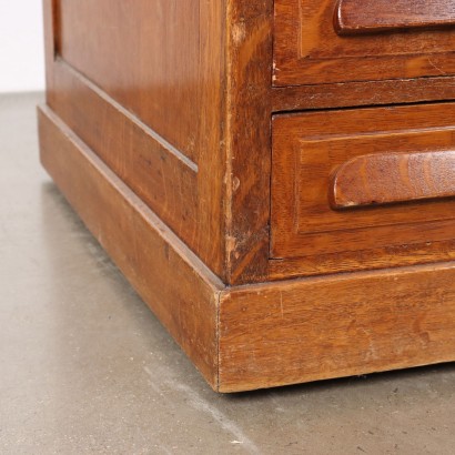 Roller desk