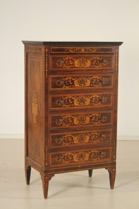 Settimanale stile neoclassico
