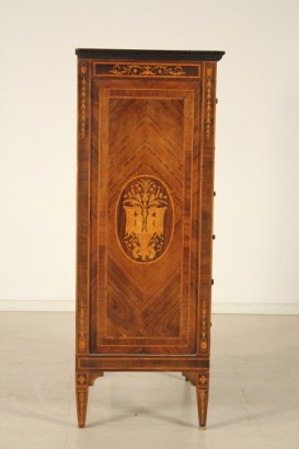 Settimanale stile neoclassico