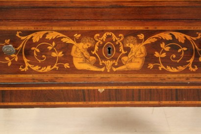 Settimanale stile neoclassico