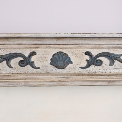 Lacquered open bookcase