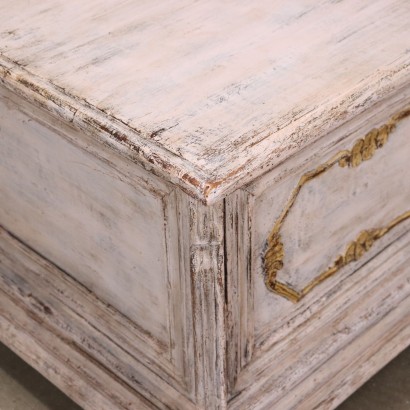Coffre baroque en noyer, coffre laqué, coffre baroque du milieu du XVIIIe siècle