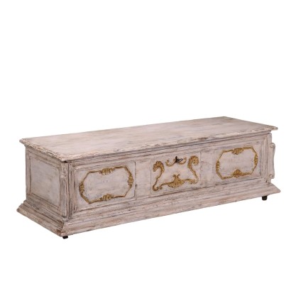 Coffre baroque en noyer, coffre laqué, coffre baroque du milieu du XVIIIe siècle
