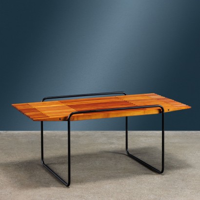 Mesa de centro de Taichiro Nakai para La Permanente Mobili