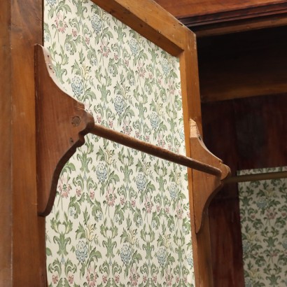 Armoire, armoire en noyer