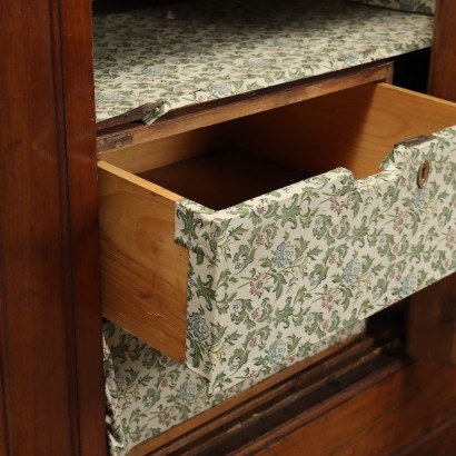 Armoire, armoire en noyer