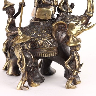 Maharajá sobre elefantes de latón