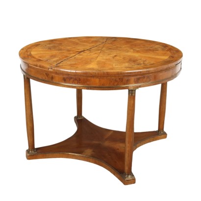 Round table