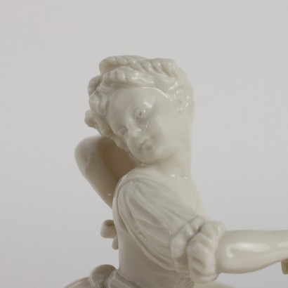 Coppia di Statuine in Porcellana Manifat