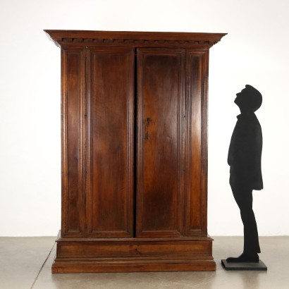 Armoire, Armoire baroque, Armoire baroque en noyer