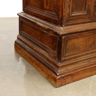 Armoire, Armoire baroque, Armoire baroque en noyer