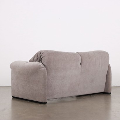 Sofa 'Maralunga' von Vico Magistretti,Vico Magistretti,Vico Magistretti,Vico Magistretti,Vico Magistretti,Vico Magistretti,Vico Magistretti,Vico Magistretti