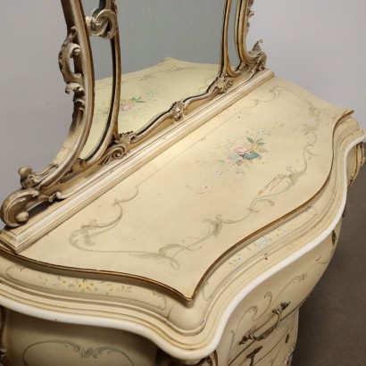 Cassettiera con specchio