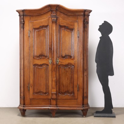 Kleiderschrank, Kleiderschrank aus Eichenholz