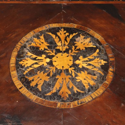 Comodino,Comodino Neoclassico