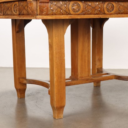 Table Art Nouveau