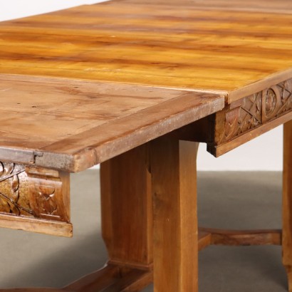 Table Art Nouveau