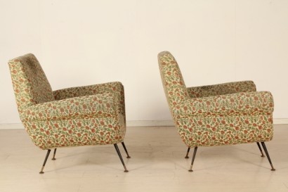 Poltrone anni 50, imbottitura a molle, ad espanso, rivestimento in tessuto, discrete condizioni, piccoli segni di usura