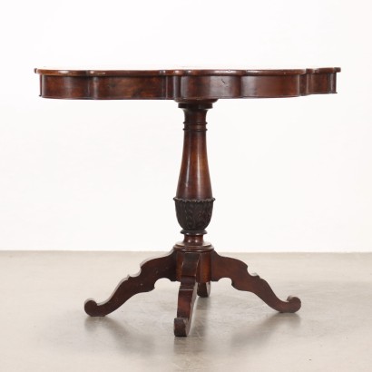 Couchtisch, Mitteltisch