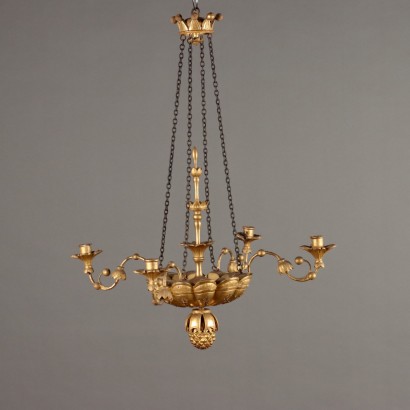 Goldener Kronleuchter, Biedermeier-Kronleuchter