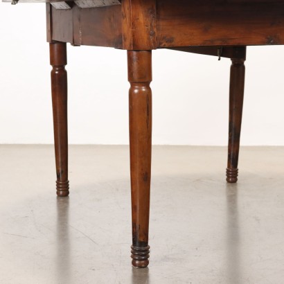 tavolo,Tavolo Allungabile,Tavolo Allungabile in Noce