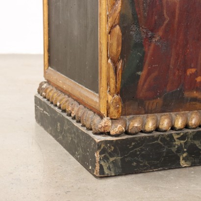 Credenzino con ante dipinte