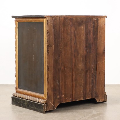 Credenzino con ante dipinte