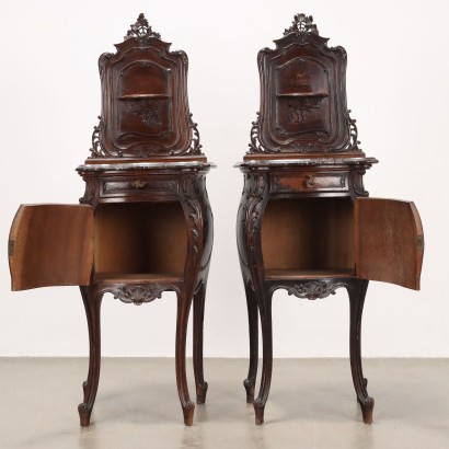 Tables de chevet de style rococo, tables de chevet de style rococo en noyer