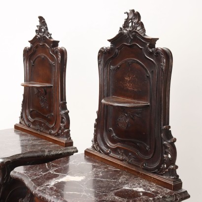 Tables de chevet de style rococo, tables de chevet de style rococo en noyer
