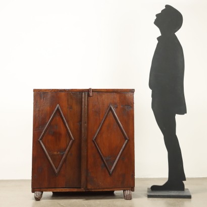 Credenzina,Credenzino in Castagno