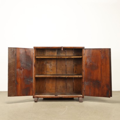 Credenzina,Credenzino in Castagno