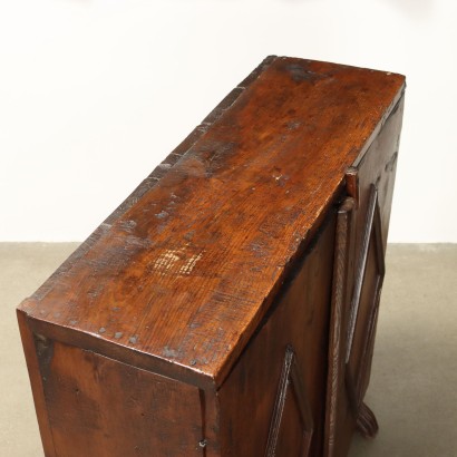 Credenzina,Credenzino in Castagno