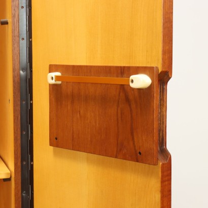 1960er Teakholz-Garderobenschrank, 1960er Teakholz-Garderobenschrank, 1960er Teakholz-Garderobenschrank, 1960er Teakholz-Garderobenschrank