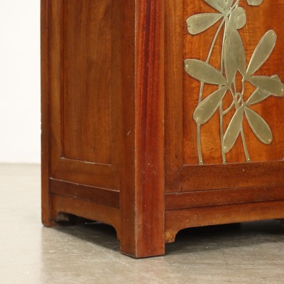 Vetrina liberty,Vetrina Liberty in Mogano e Rovere