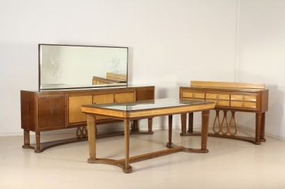 Tavolo anni 30, legno massello, impiallacciato, mogano, impiallacciatura di radica, vetro di protezione, protezione sul piano, rottura, buone condizioni, piccoli segni di usura, parte di arredo completo 