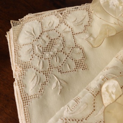 Tablecloth with 12 Napkins