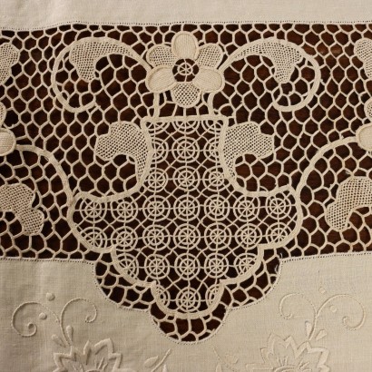 Tablecloth with 12 Napkins